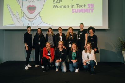 Our Team with our female Speakers